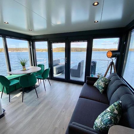Houseboat Mookerplas Middelaar Buitenkant foto